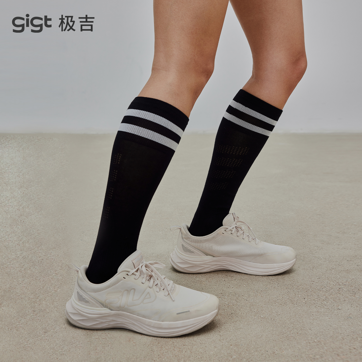 gigt极吉撞色瑜伽袜女秋冬专业运动舞蹈袜户外跑步训练健身长筒袜
