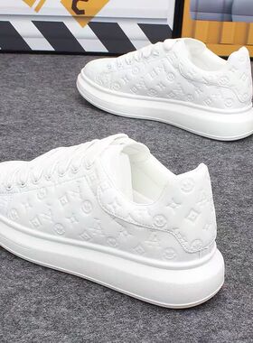 香港潮牌印花时尚情侣小白鞋男百搭厚底增高低帮轻便软底运动板鞋