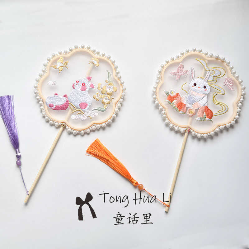 儿童团扇兔子国风扇子古风女童汉服扇手工刺绣中国风舞蹈长柄宫扇图片