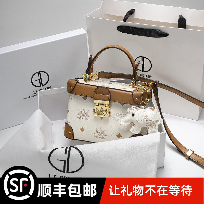 香港ITGDLEDY高级水桶包质感小众盒子包包2025新款女士通勤斜挎包