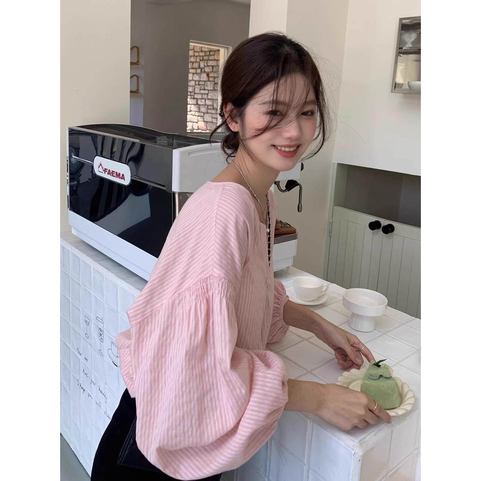 JOYIASS设计感粉色条纹小V领灯笼袖衬衫女早秋季新款宽松遮肉显瘦