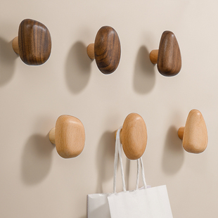 北欧简约实木挂钩衣钩衣帽钩玄关墙上壁挂式钩门后挂衣架鹅卵石状