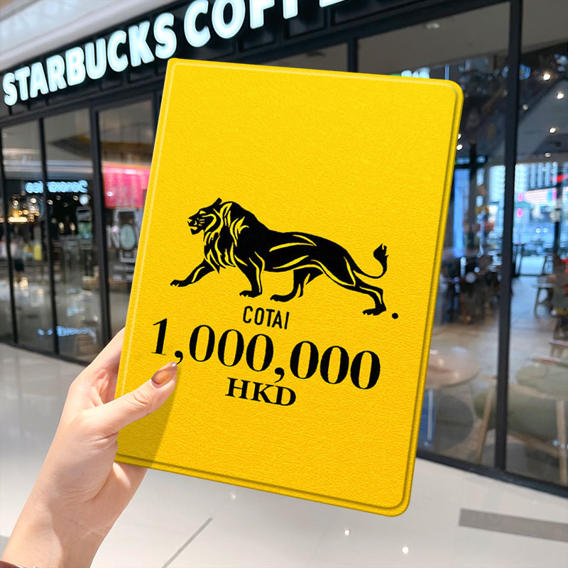 内壳软硅胶材质。舒适手感，四角防摔。