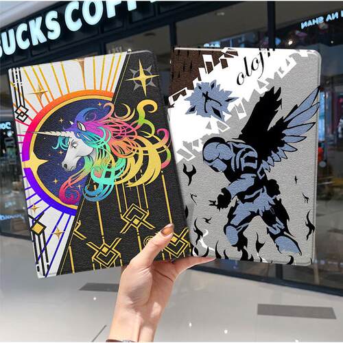 内壳软硅胶材质。舒适手感，四角防摔。