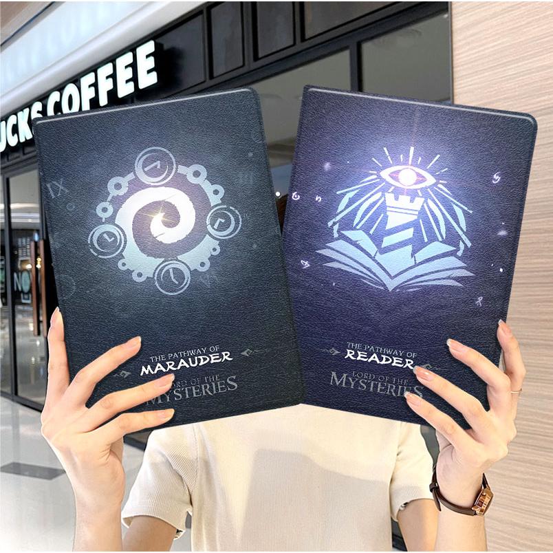 内壳软硅胶材质。舒适手感，四角防摔。