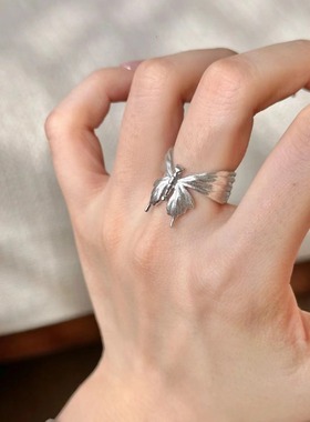 意大利中古拉丝轻奢高级感珠宝925纯银拉丝工艺锻面蝴蝶戒指