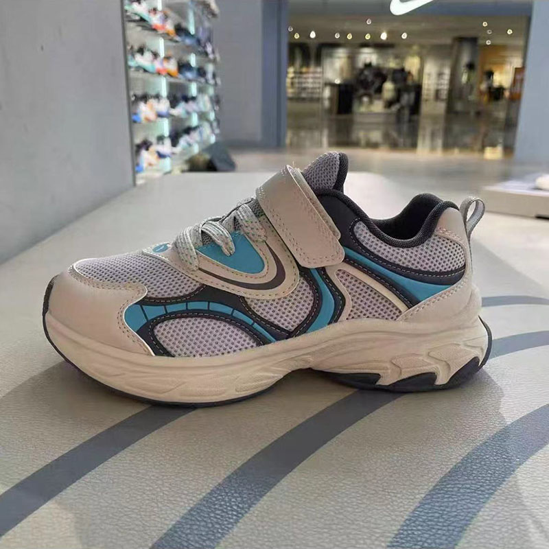 安踏儿童防滑耐磨运动休闲跑鞋