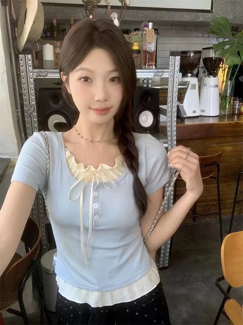 한국 딸의 복고풍 가짜 투피스 디자인 틈새 반팔 티셔츠 여성 여름 순수한 정욕 스타일 슬림 짧은 탑