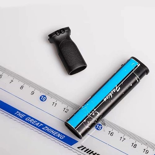 微缩1/8尺寸模型20mm导轨战术握把模型大三角垂直RVG骑士短斜直握
