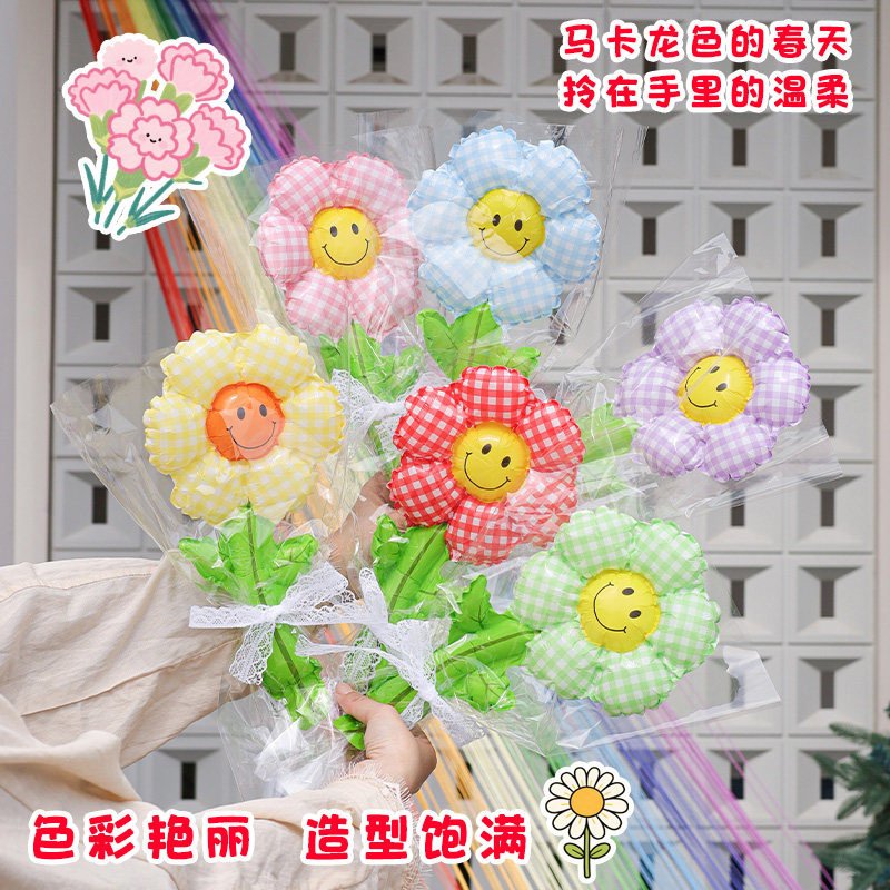 格子纹雏菊花束DIY气球户外拍照图片