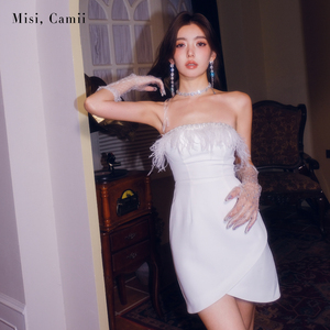 Misi.Camii2023早秋新款钉珠羽毛吊带连衣裙名媛时尚气质小礼裙