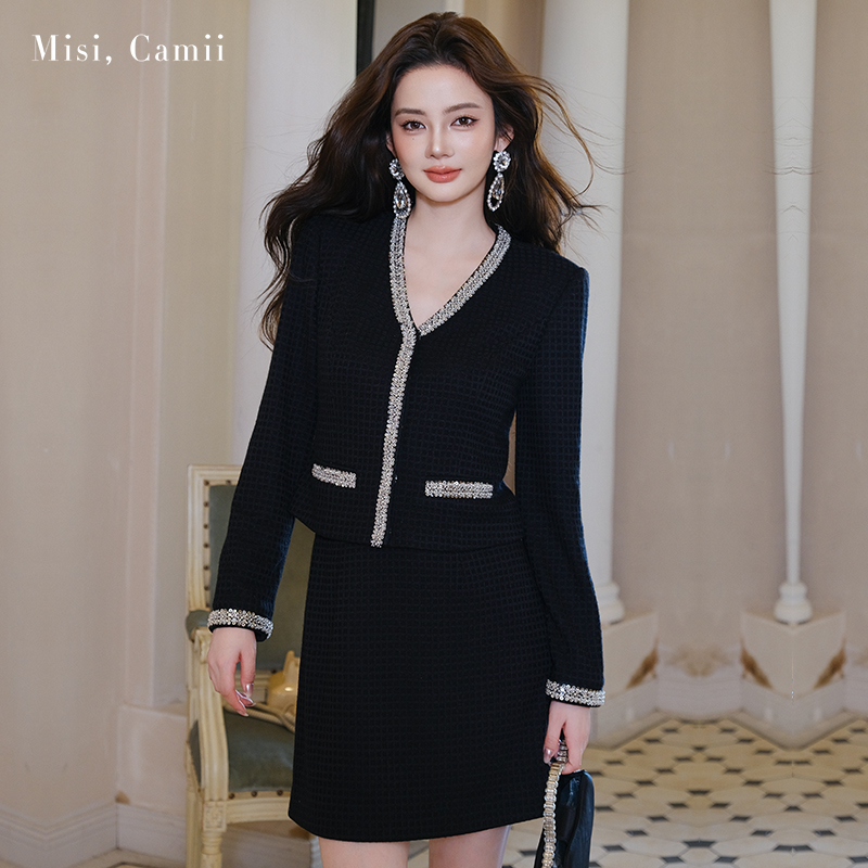 Misi.Camii钉钻织带箱型V领外套