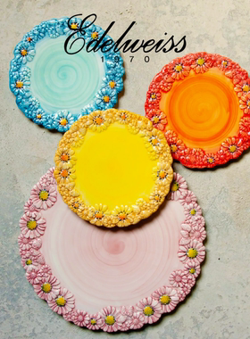 意大利Edelweiss雪绒花牌雏菊浮雕手绘陶瓷甜点盘子小高脚托盘