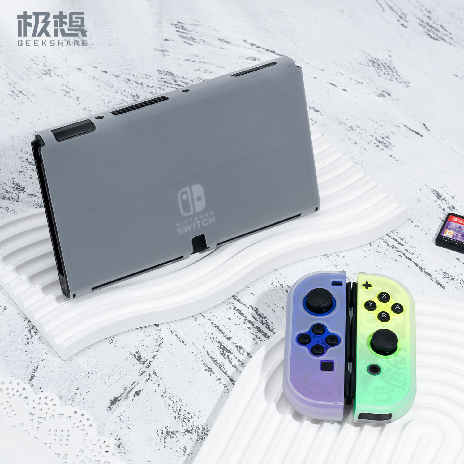 极想任天堂switch oled保护壳透明磨砂硬壳可插底座防摔便携全包款游戏机配件-封面