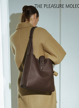 the pleasure molecule新品钥匙hobo松弛牛皮老钱风大容量斜挎包