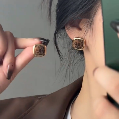小众轻奢复古豹纹几何方形耳钉女