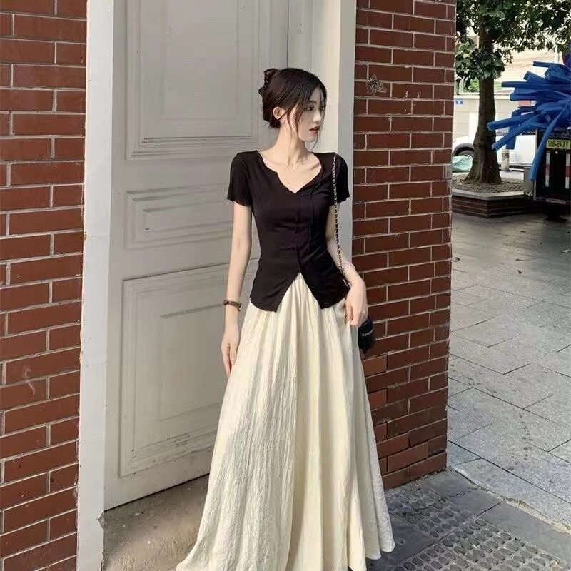 套装女甜辣风V领修身显瘦短袖T恤夏季2026新款时尚裙裤阔腿裤裙裤