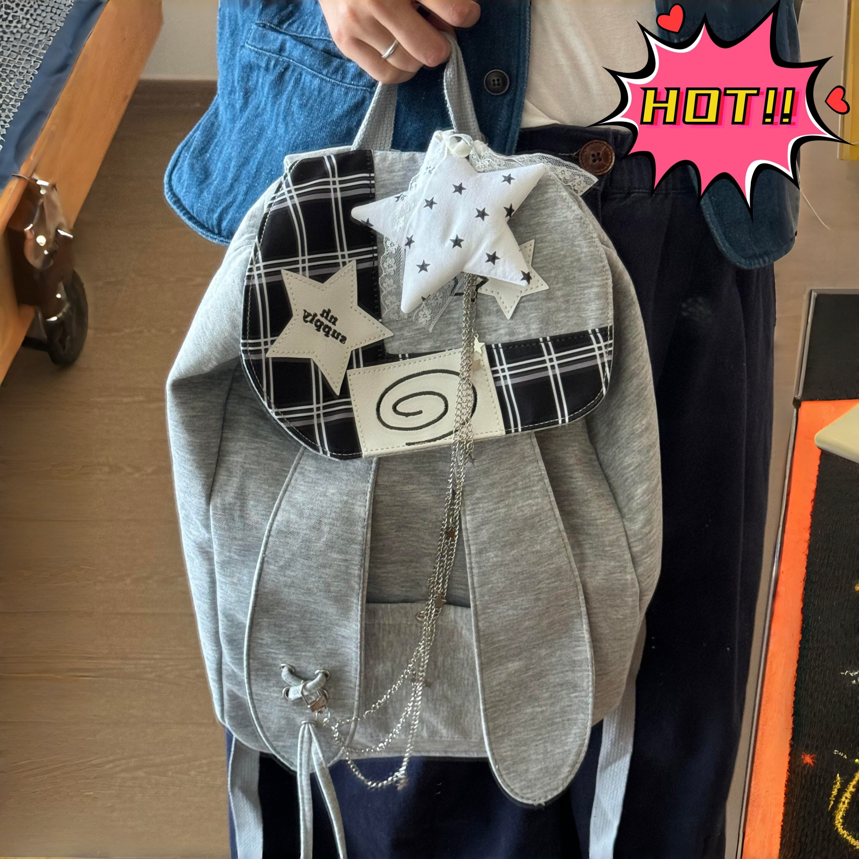 兔子耳朵双肩包日常高级感通勤背包初中生上课大容量翻盖束口书包