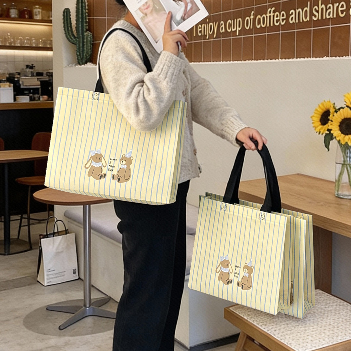 无纺布卡通兔子手提袋定制礼品袋童装购物袋子服装店包装袋定做