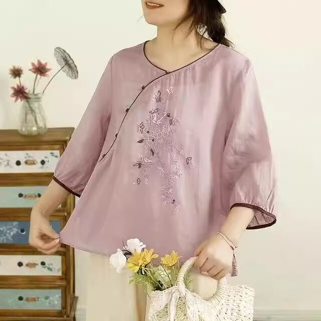 文艺苎麻衬衫女夏季新款国风绣花宽松圆领改良斜襟上衣白色粉红色