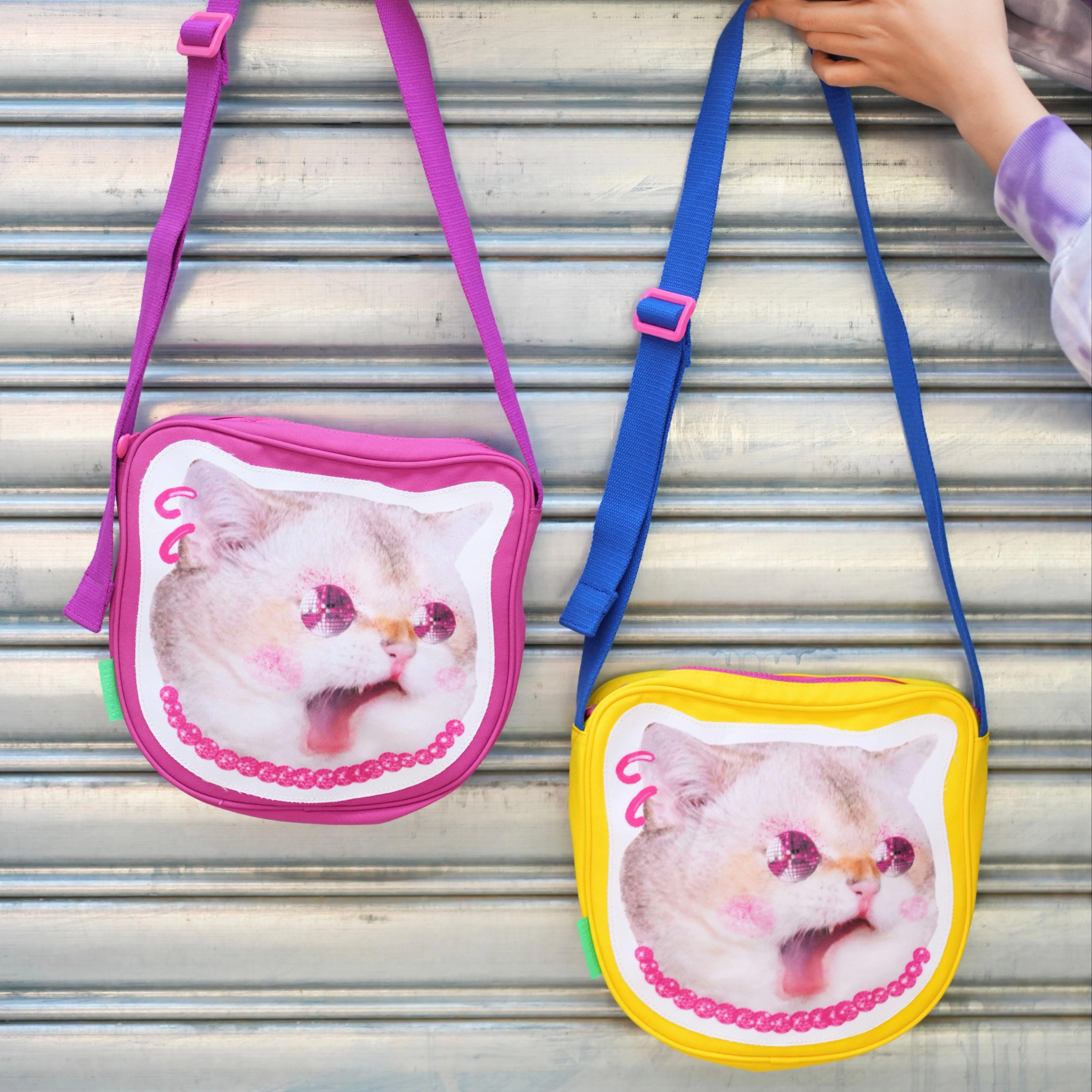 原创IP单肩斜挎邮差包甜美可爱