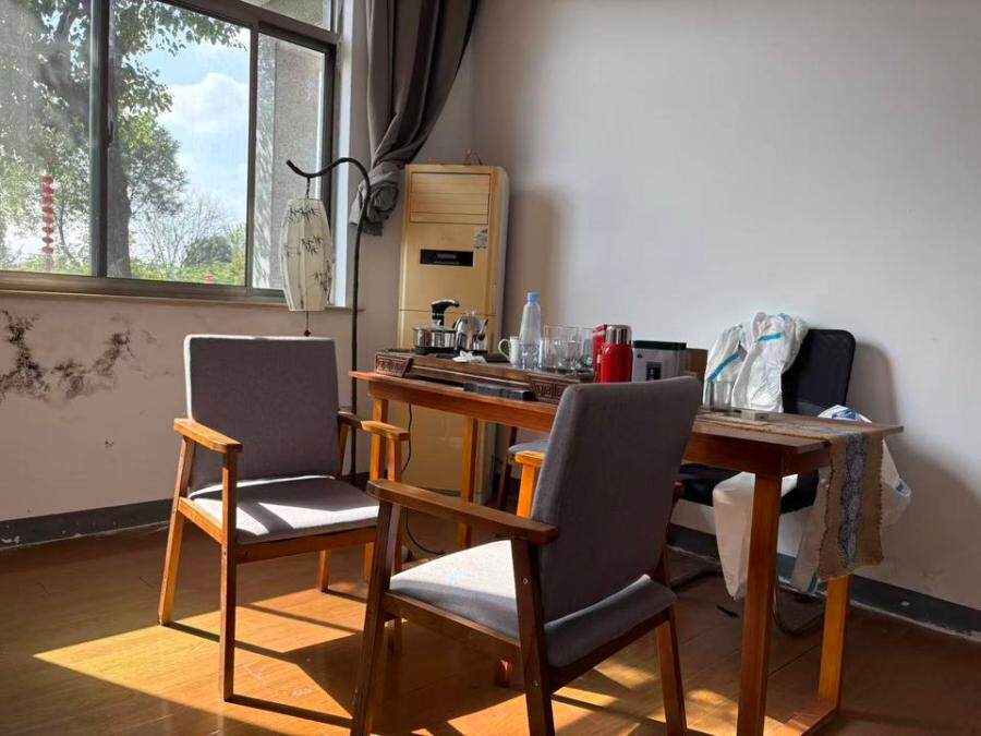 4月8日扬州市养殖公司机器设备、电子设施及办公设施网络拍卖公告