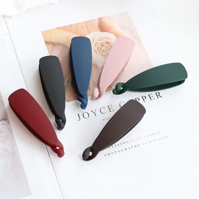 东大门磨砂带齿防滑日系香蕉夹