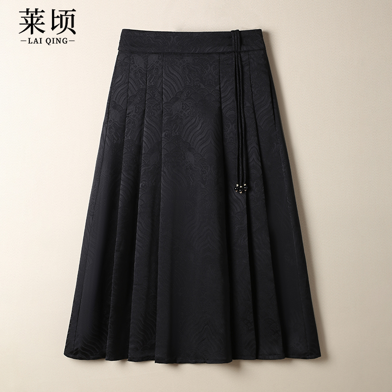 新中式红色半身裙女2025春夏新款气质垂感显瘦高腰提花马面裙