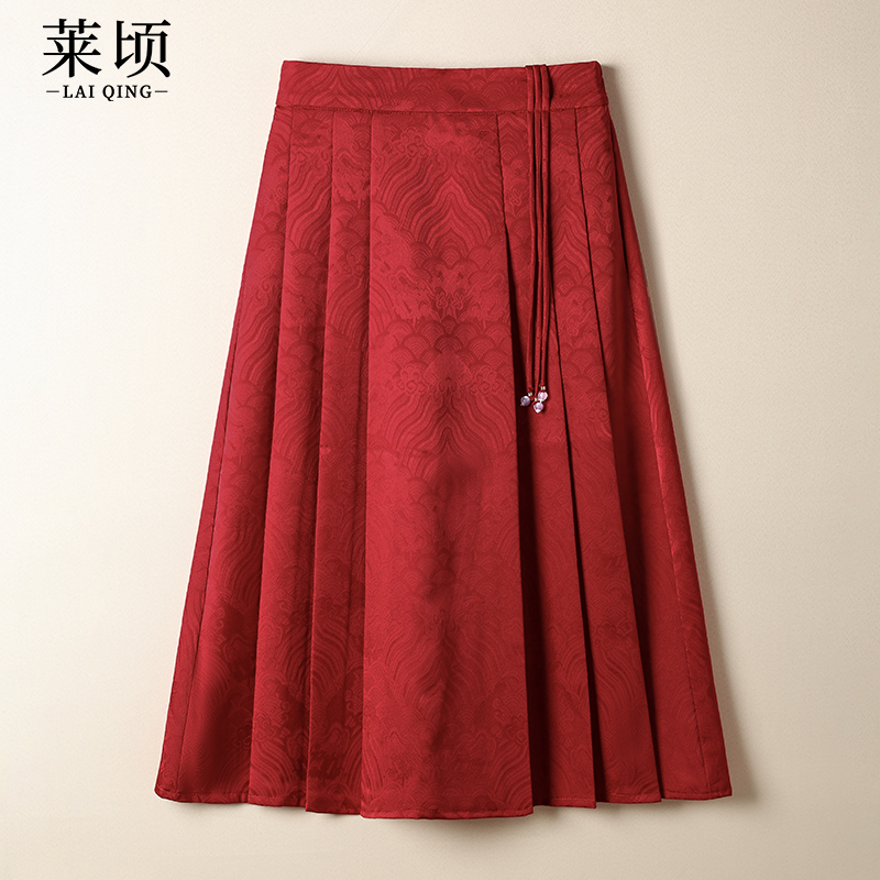 新中式红色半身裙女2025春夏新款气质垂感显瘦高腰提花马面裙