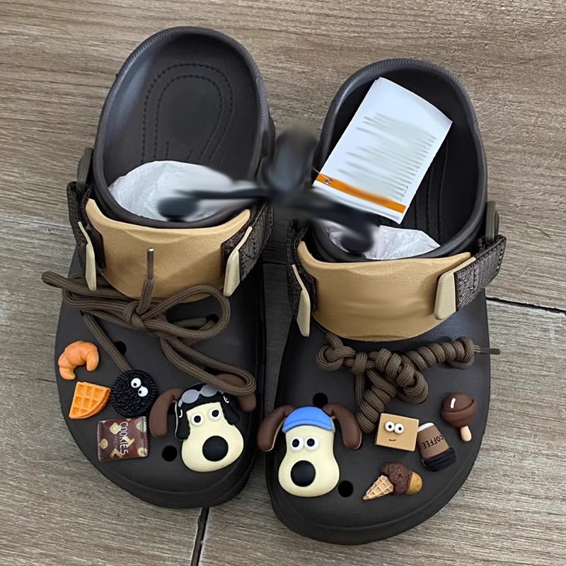 Crocs卡通掌门狗鞋花洞洞鞋配饰
