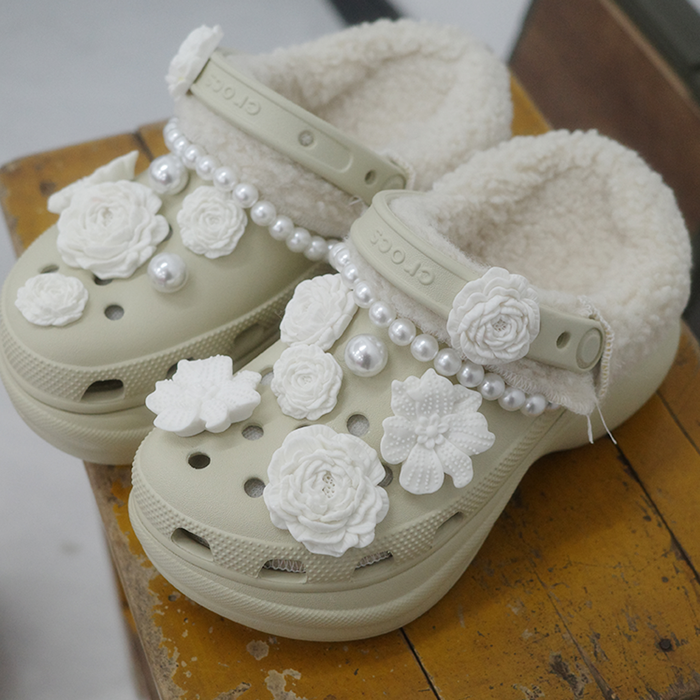 Mkop洞洞鞋毛绒内胆鞋套棉适配卡骆驰Crocs/Cross泡芙云朵厨师鞋