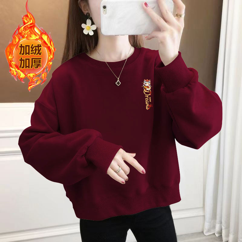 加绒加厚圆领卫衣女蛇年新款新年显瘦百搭宽松酒红色短款上衣女