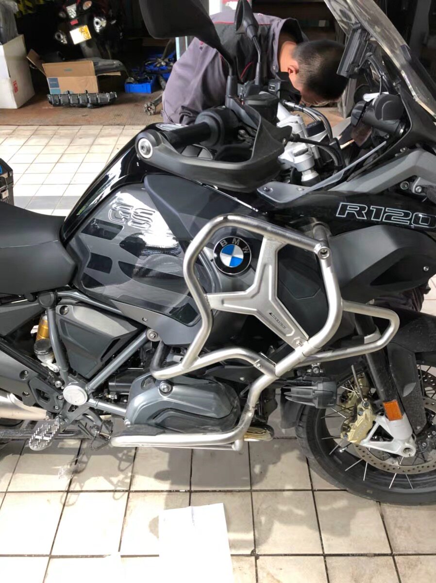 适用宝马r1200gs adv 水鸟改装不锈钢保险杠护杠防摔油箱延长