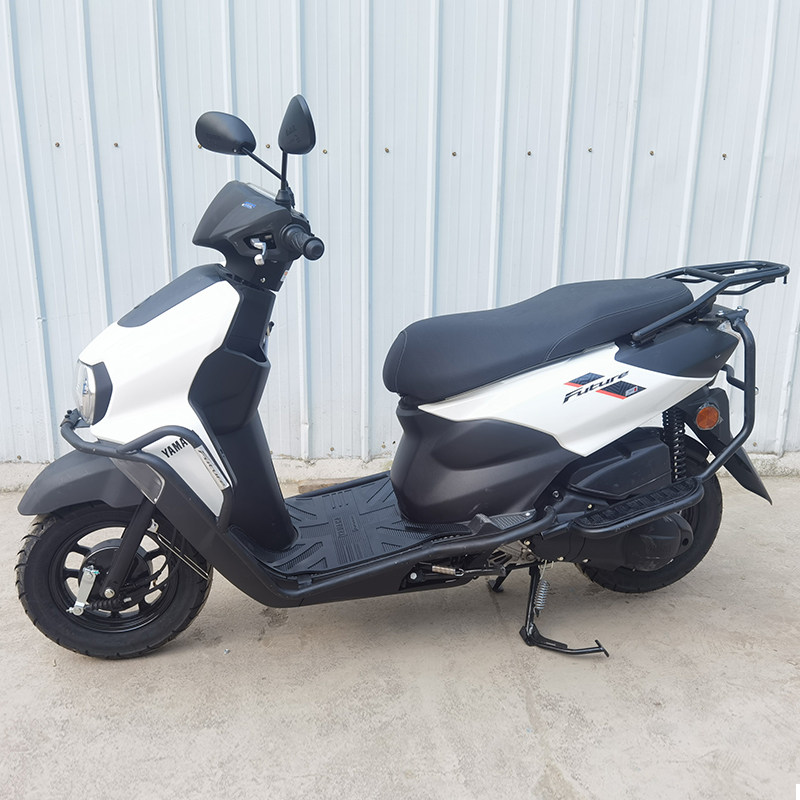 雅马哈旭鹰125保险杠防摔胶摩托车脚垫jym125t-2原厂尾箱挡风玻璃