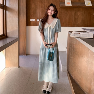甜美风蓝色格纹连衣裙女夏2025新款超火好看娃娃领泡泡袖收腰长裙图片