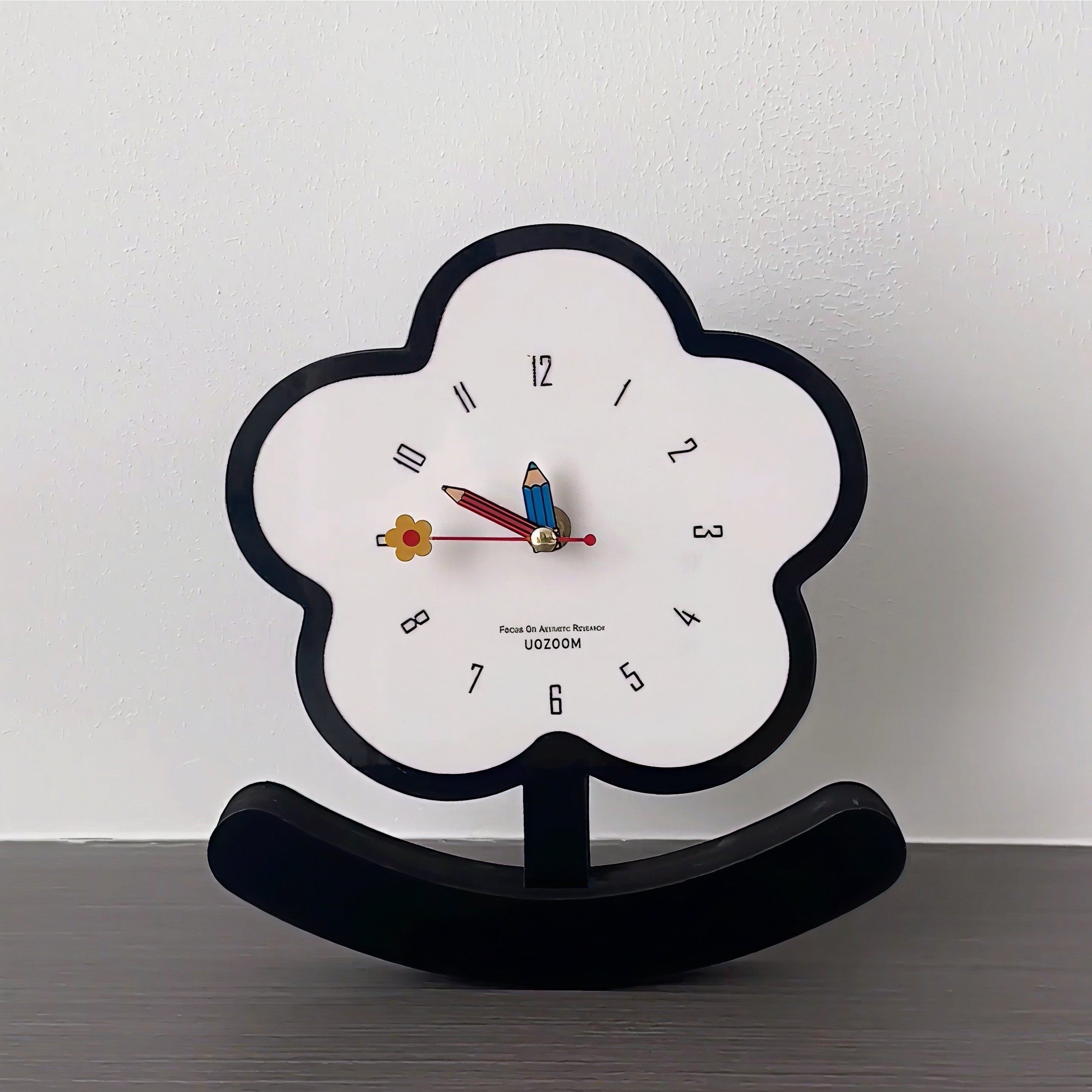 创意不倒翁花朵时钟家用台式摇摆静音钟表高级感家居装饰摆台