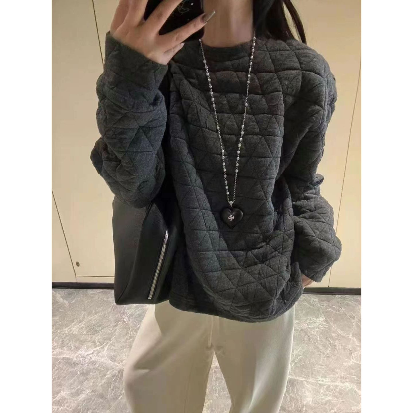 超好看慵懒风菱格夹棉圆领卫衣外套内搭宽松加厚上衣女2024冬新款