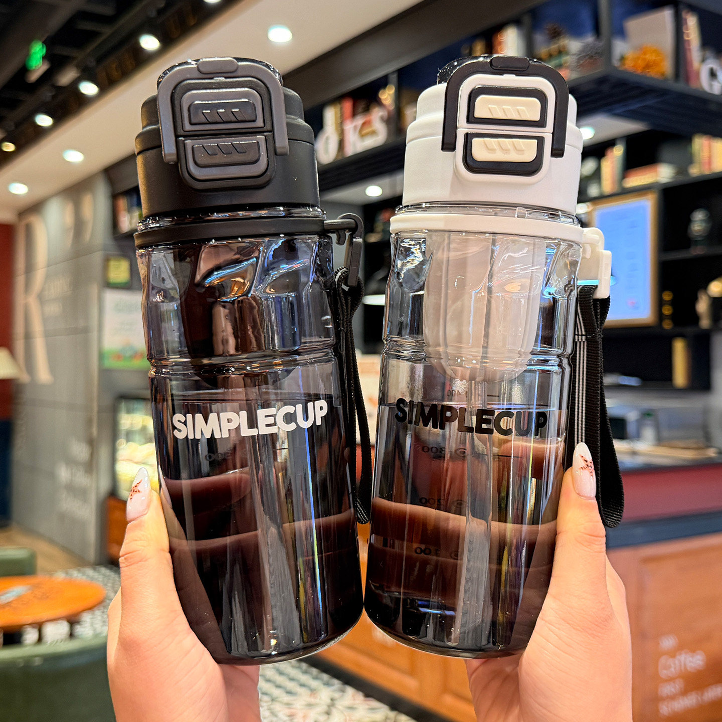 大容量水杯男士便携带茶隔刻度运动杯学生耐热吸管水壶防摔塑料杯