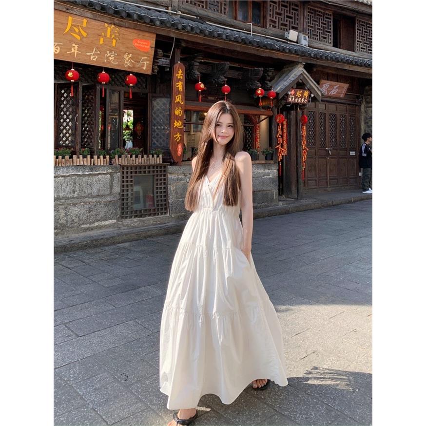 海边度假风白色吊带连衣