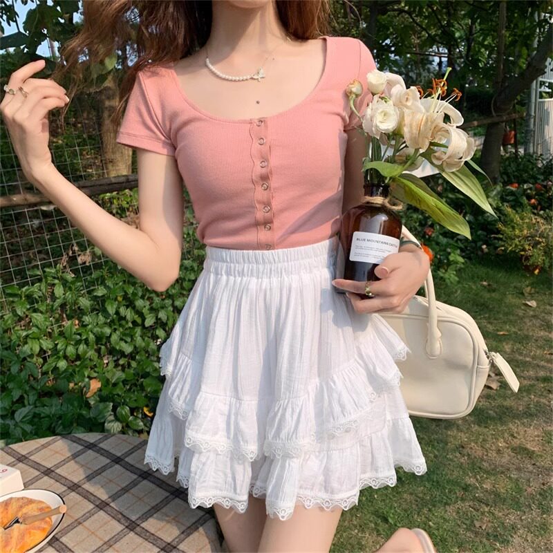 白色不规则拼接蕾丝花边