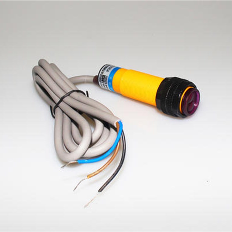 红外光电开关E3F-DS30C4/DS10C4/B2/P1/2/Y/P3传感器NPN三线DC24V