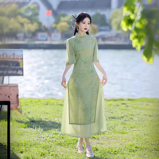 绿色旗袍2025新款夏季新中式改良年轻款少女奥黛茶服兰花高考送考