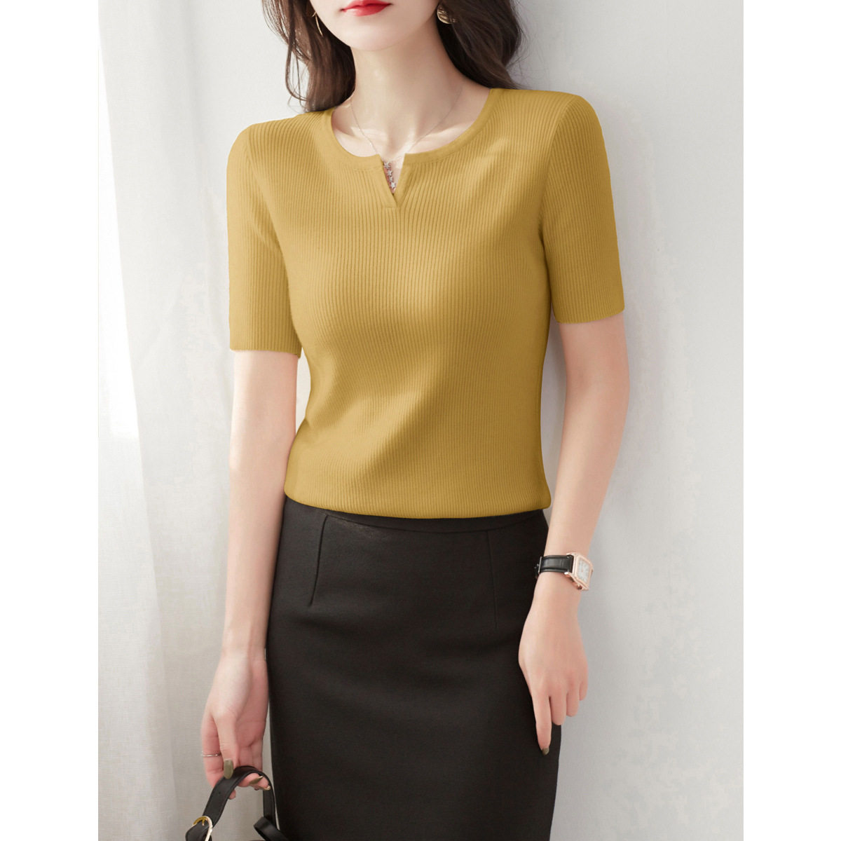 夏季2024新款薄款坑条气质上衣女装小v领短袖T恤冰丝修身针织衫