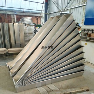 羊槽包邮不锈钢羊用饮水槽喂食槽牛羊用长形羊食槽加厚羊用饲料槽