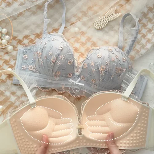 甜欲奶芙乳胶棉蕾丝内衣女小胸