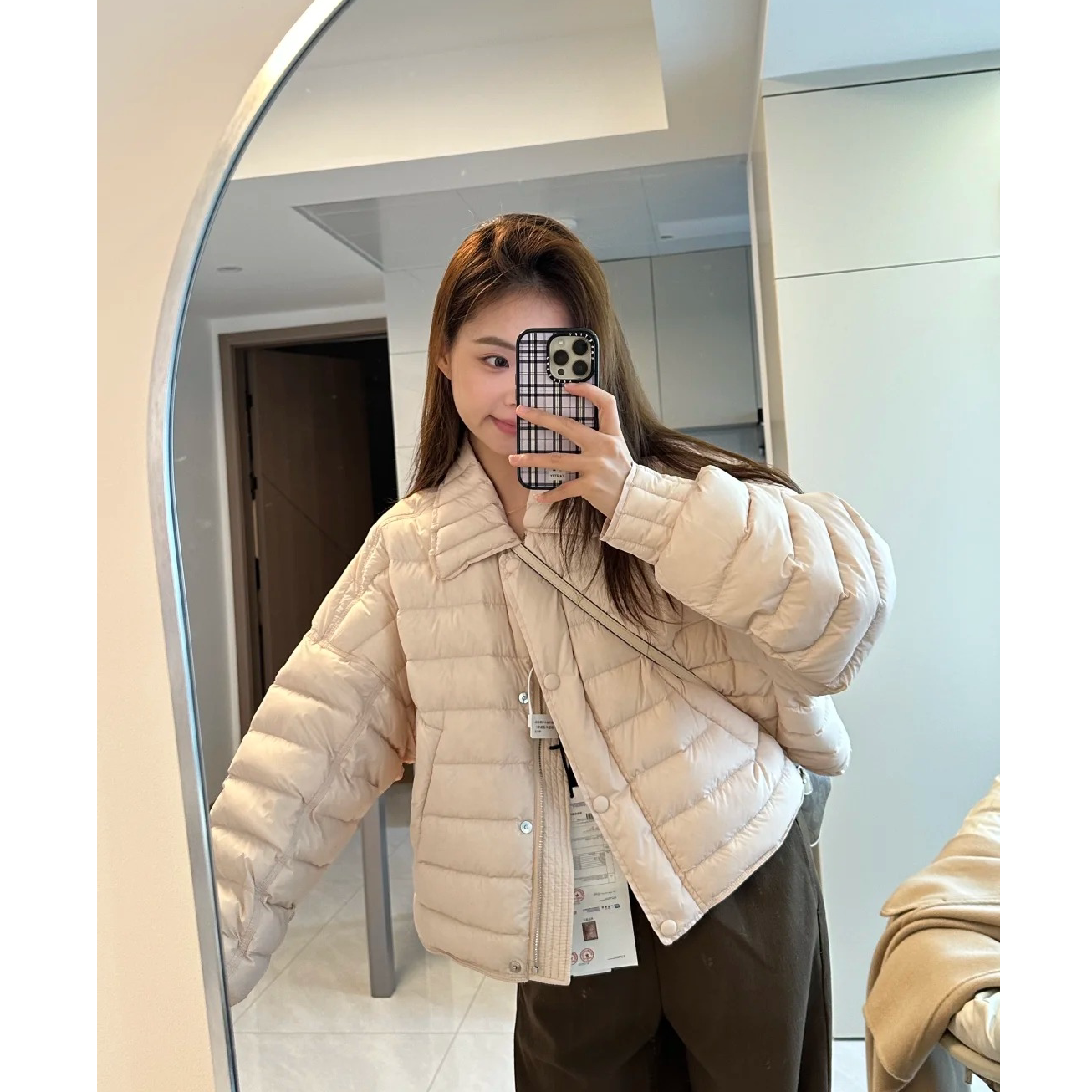纯色轻奢时尚轻薄棉服外套女冬季新款简约百搭保暖短外套