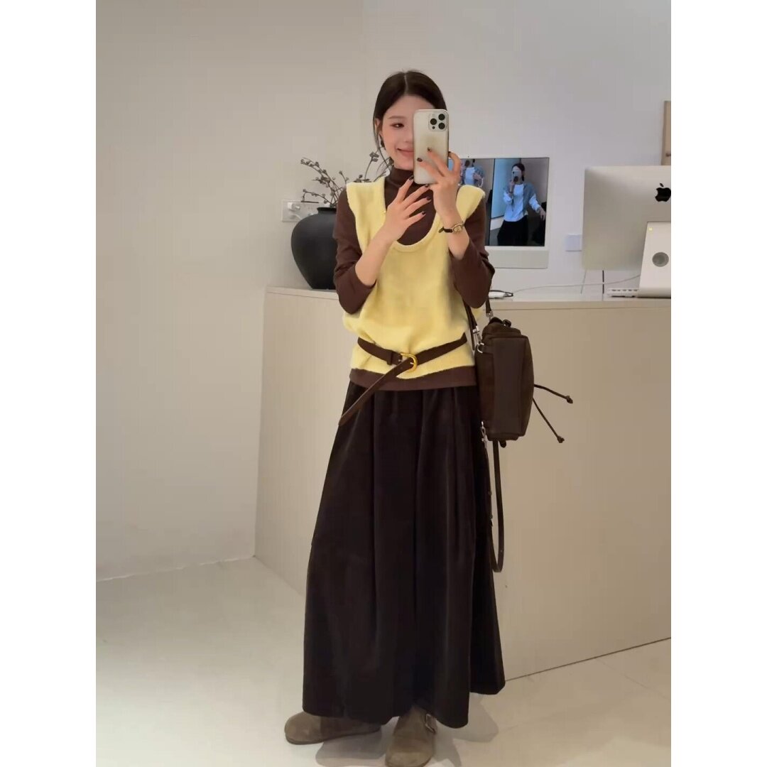 【现货】秋季新款气质高领打底衣搭配针织马夹女百搭显瘦休闲裤三