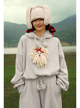 ANGEL CHEN陈安琪 AW24 毛毛球波利犬手钩杂花连帽卫衣
