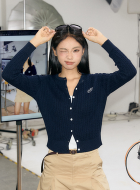 11E 复古羊毛混纺老钱风纽扣针织开衫/300g高智A字开叉短裙女生