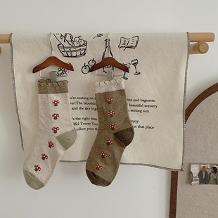 小蘑菇可爱女娃秋冬中筒袜森林元素萌系袜子*河马卖袜子